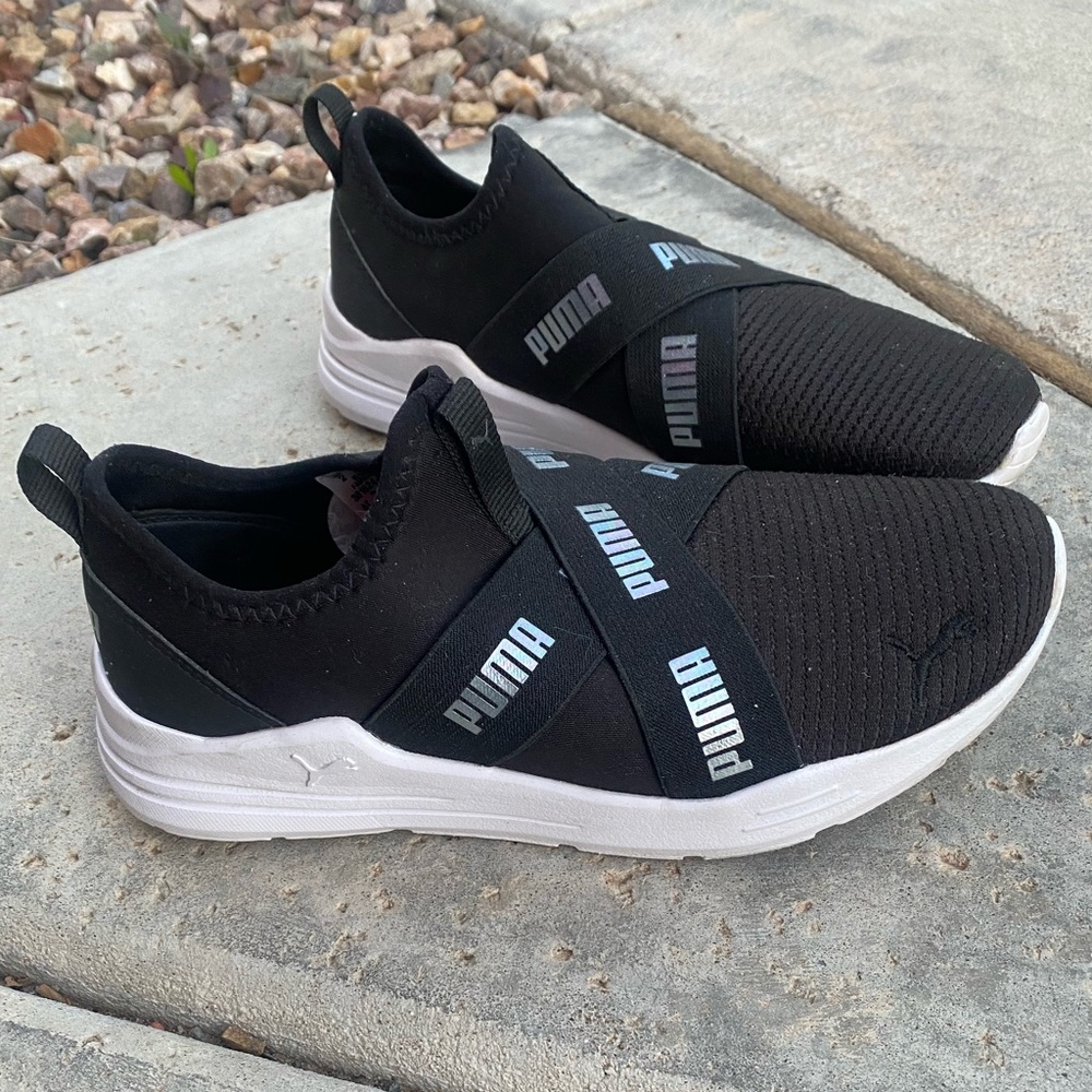 Size 3 in kids size its a 5 in womens shoes!